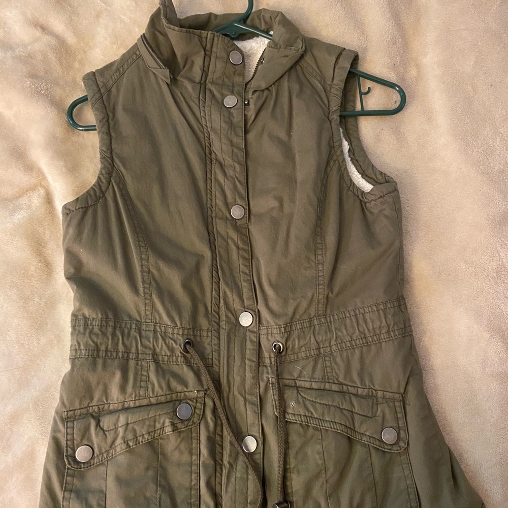 Daytrip vest